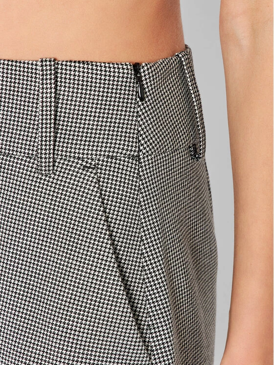 United Colors Of Benetton Γυναίκες Mini Φούστα σε γραμμή Α 4TUJ507S3 Μαύρο Regular Fit Μαύρο 4 United Colors Of Benetton Γυναίκες Mini Φούστα σε γραμμή Α 4TUJ507S3 Μαύρο Regular Fit Μαύρο - Image 4