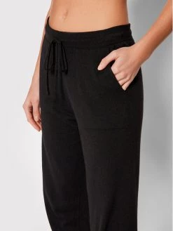 United Colors Of Benetton Γυναίκες Παντελόνια Φόρμας Παντελόνι φόρμας 1035P0107 Μαύρο Regular Fit Μαύρο -United Colors Of Benetton Κατάστημα unnamed file 1657