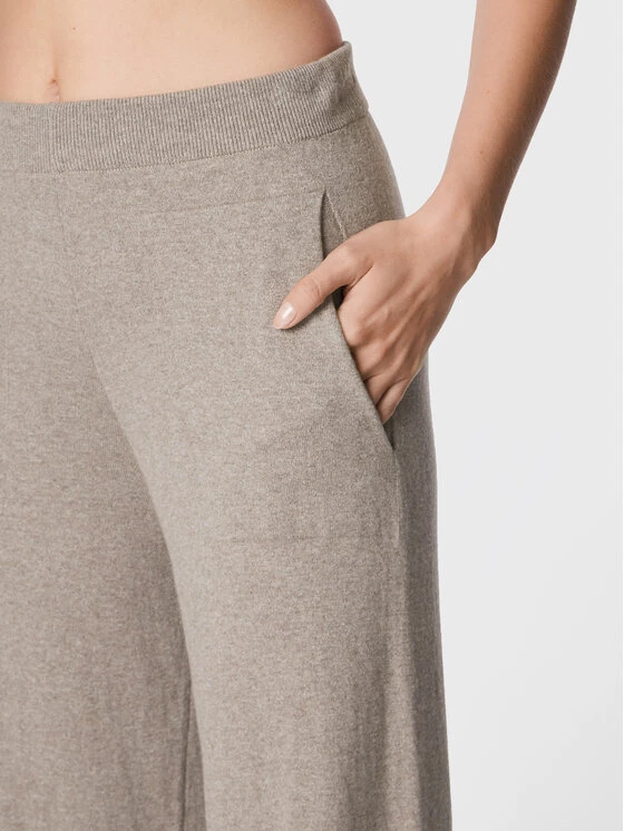 United Colors Of Benetton Γυναίκες Παντελόνια Πιτζάμας Πλεκτό παντελόνι 109V3F00A Μπεζ Regular Fit Μπεζ 4 United Colors Of Benetton Γυναίκες Παντελόνια Πιτζάμας Πλεκτό παντελόνι 109V3F00A Μπεζ Regular Fit Μπεζ - Image 4