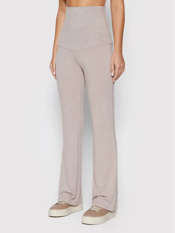 United Colors Of Benetton Γυναίκες Παντελόνια Φόρμας Παντελόνι φόρμας 3COL3F00J Μπεζ Regular Fit Μπεζ 1 United Colors Of Benetton Γυναίκες Παντελόνια Φόρμας Παντελόνι φόρμας 3COL3F00J Μπεζ Regular Fit Μπεζ